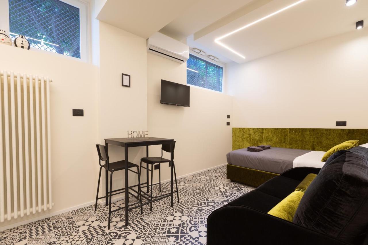 Pay60 -Crescenzago- Luxury Yellow House Milão Exterior foto